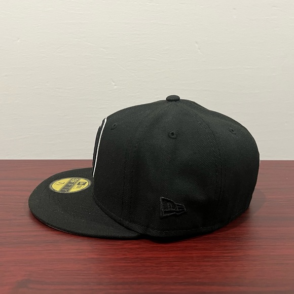 New Era, 59Fifty Fitted Hat, Brooklyn Nets, Black, White & Pink - Picture 4 of 9